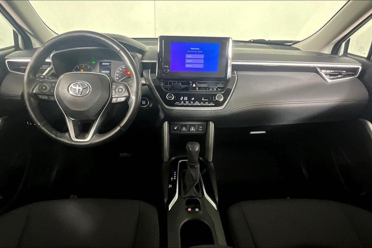 2023 Toyota Corolla Cross LE FWD Photo