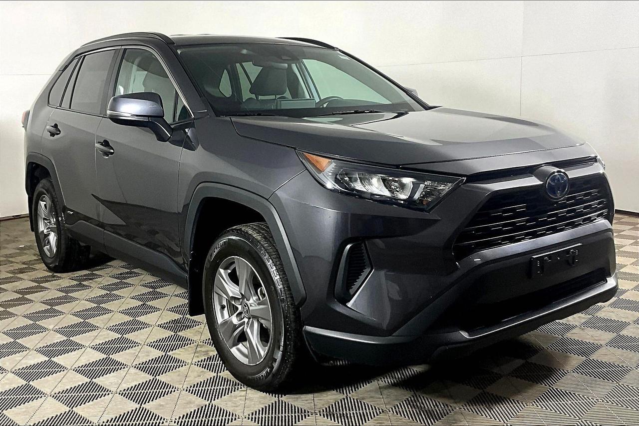 2024 Toyota RAV4 Hybrid LE AWD Photo