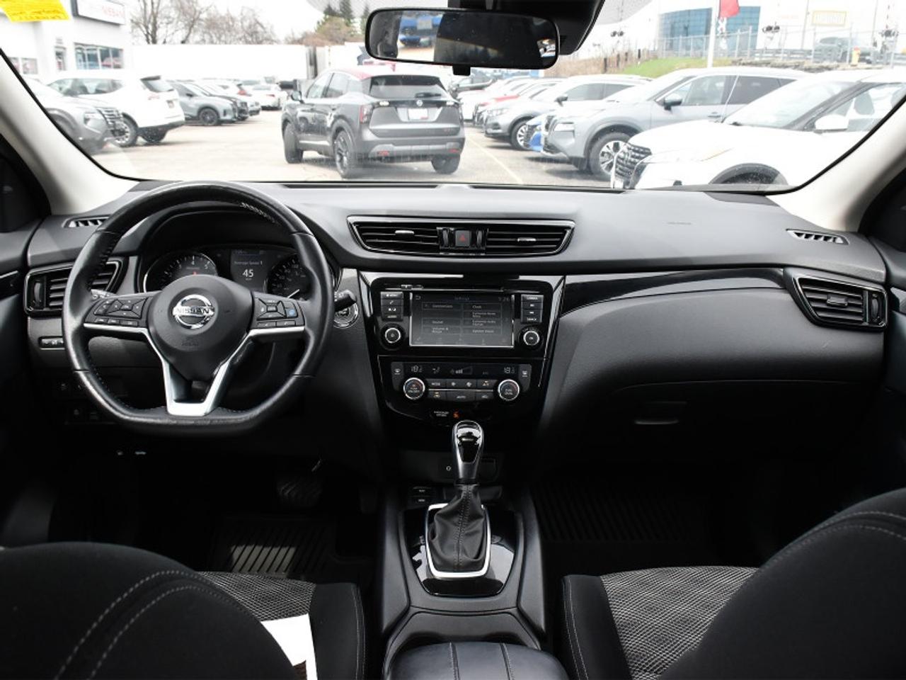 2023 Nissan Qashqai SV AWD   Roof   Alloys   Rear Camera Photo