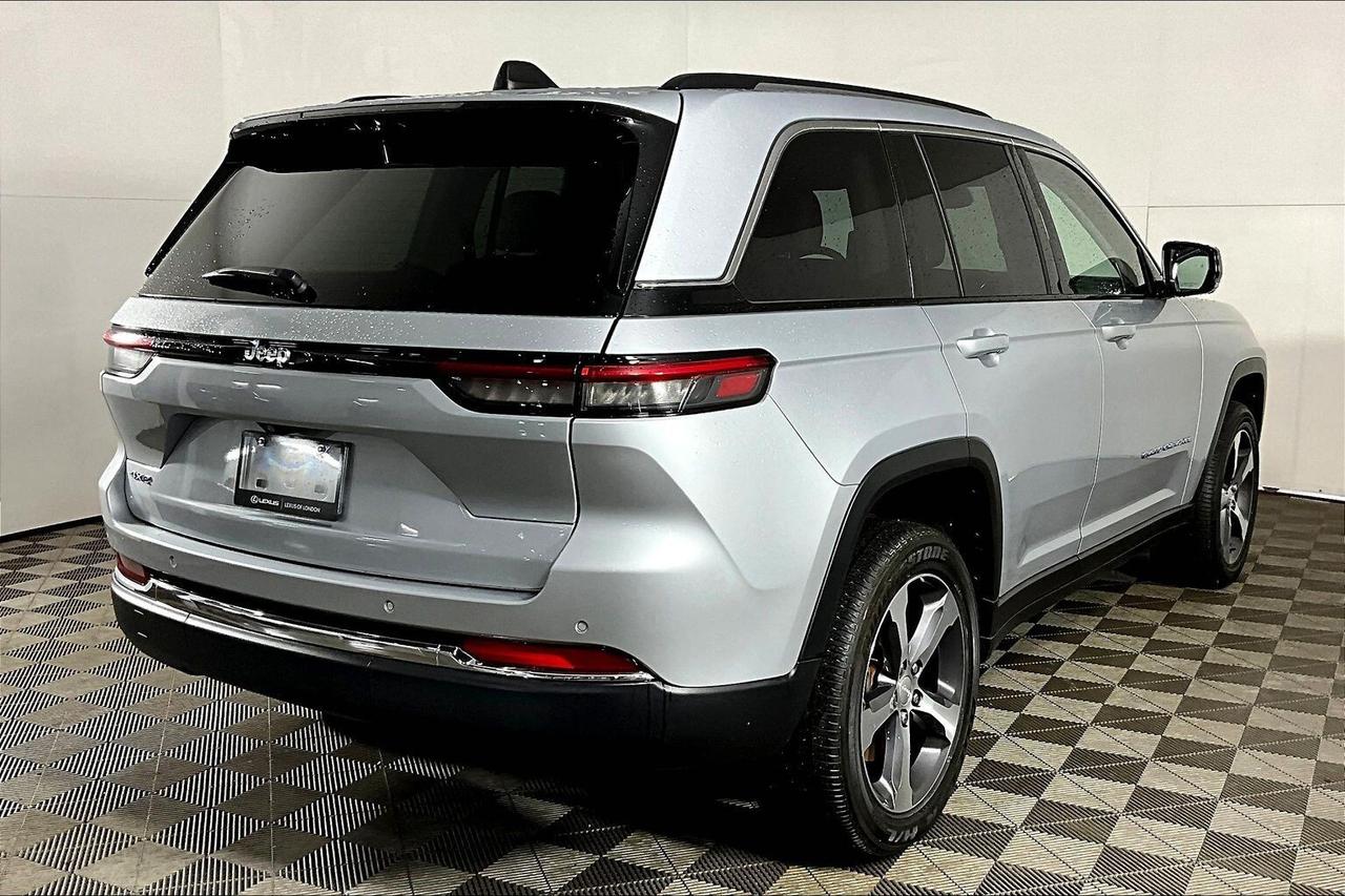 2023 Jeep Grand Cherokee 4xe 4x4 Photo