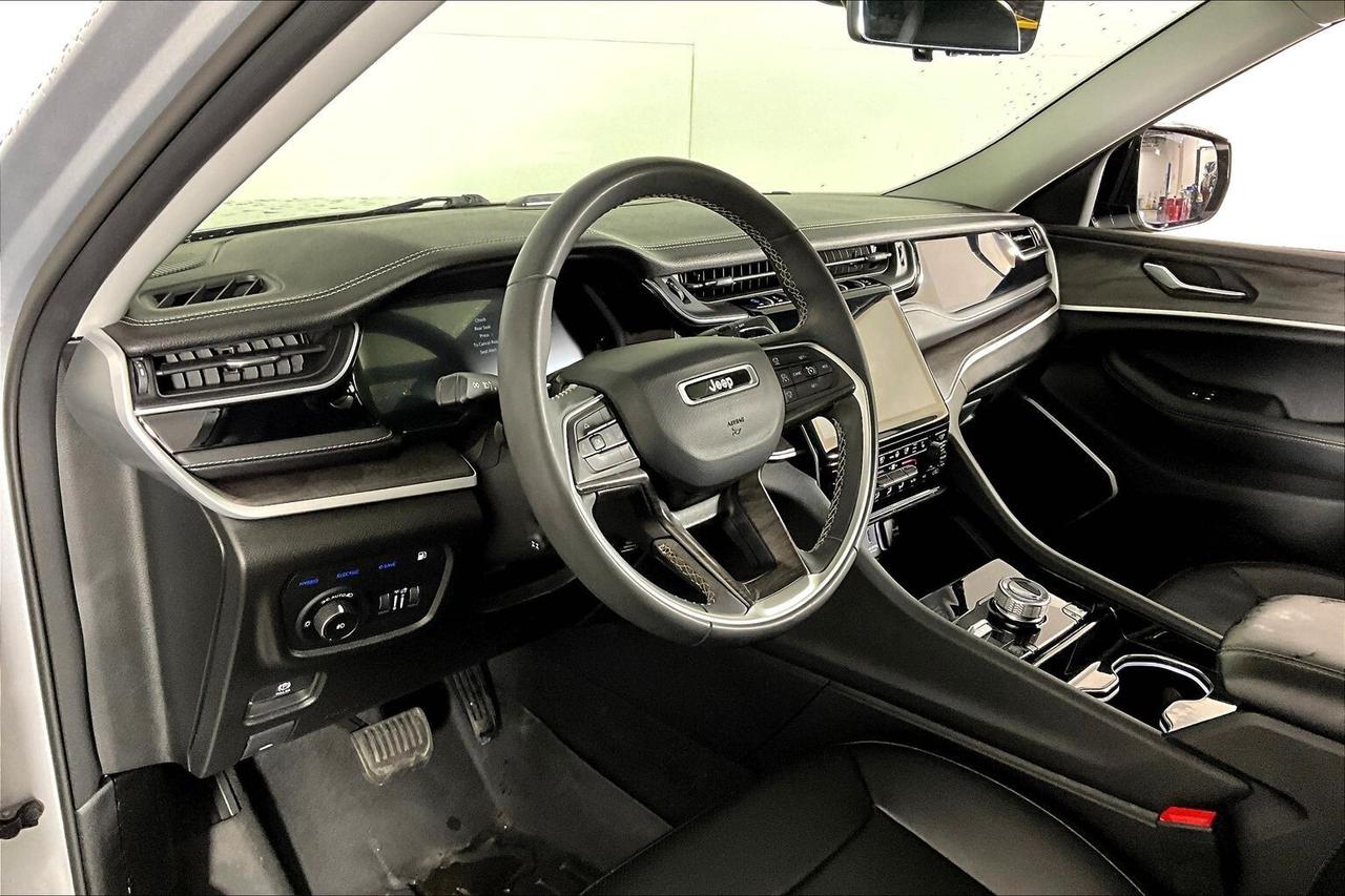 2023 Jeep Grand Cherokee 4xe 4x4 Photo