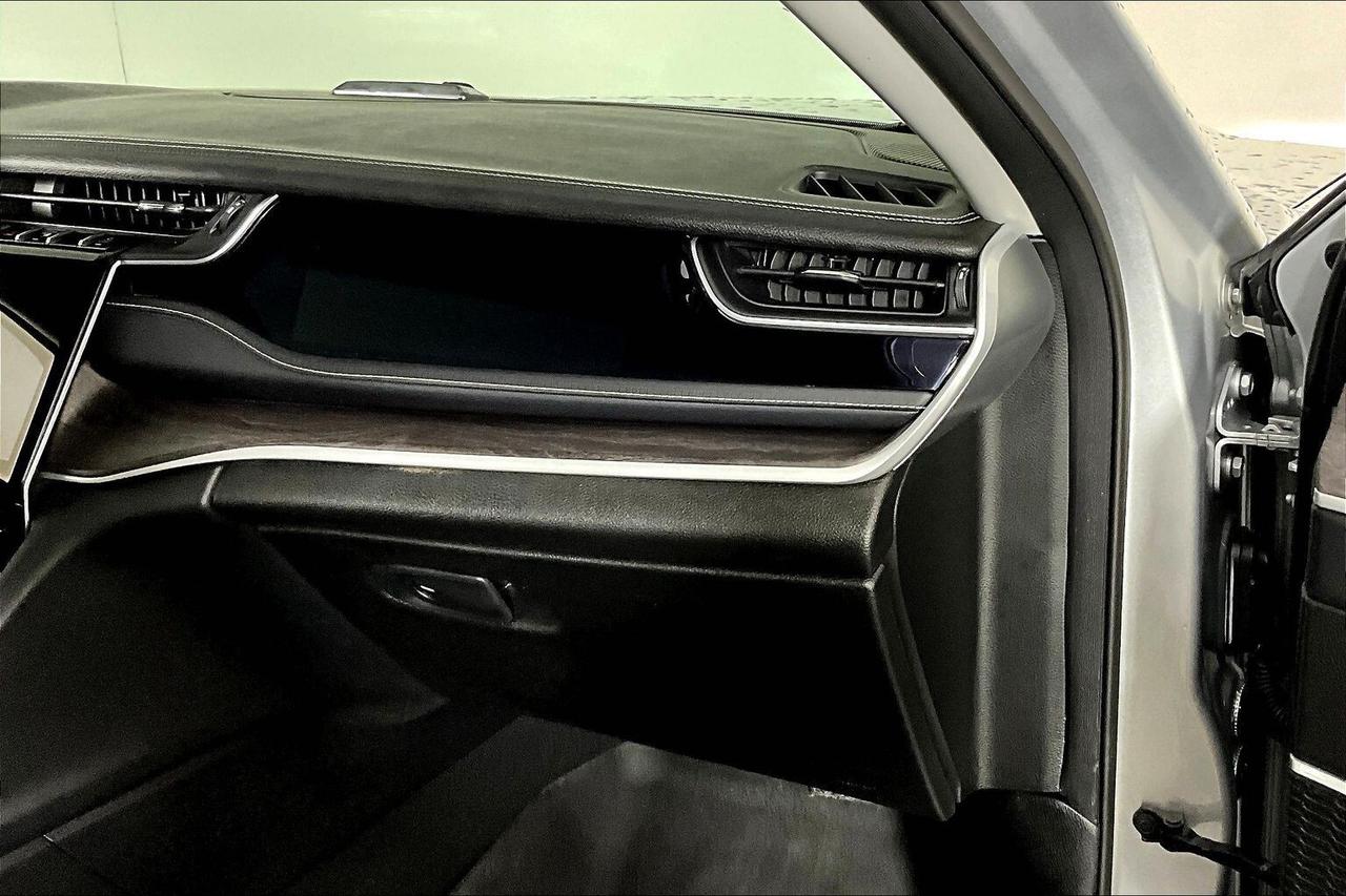 2023 Jeep Grand Cherokee 4xe 4x4 Photo