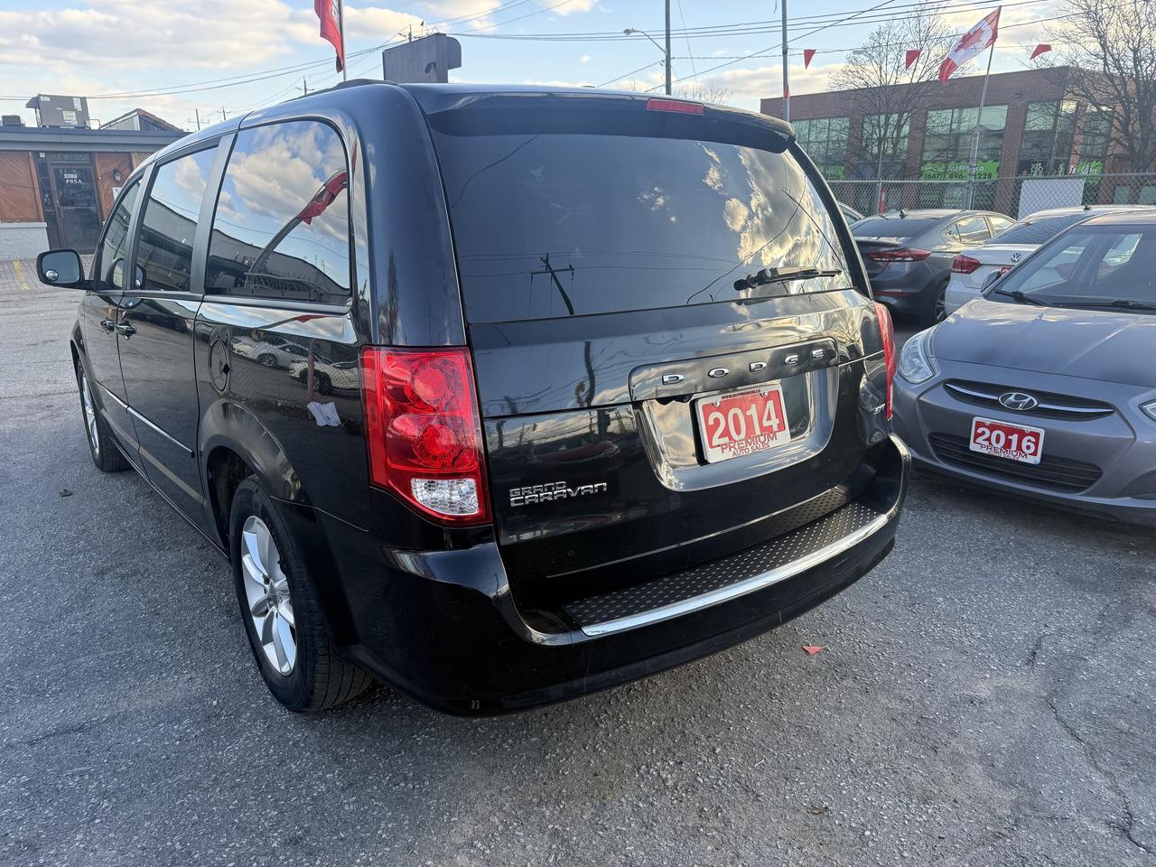 2014 Dodge Grand Caravan *** 3 YEAR WARRANTY INCLUDED *** Photo