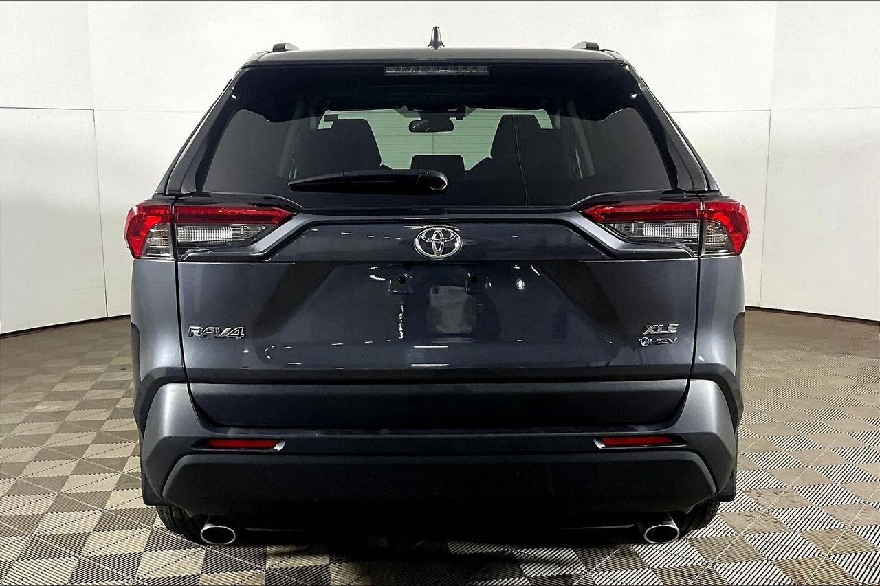 2025 Toyota RAV4 Hybrid XLE AWD Photo3