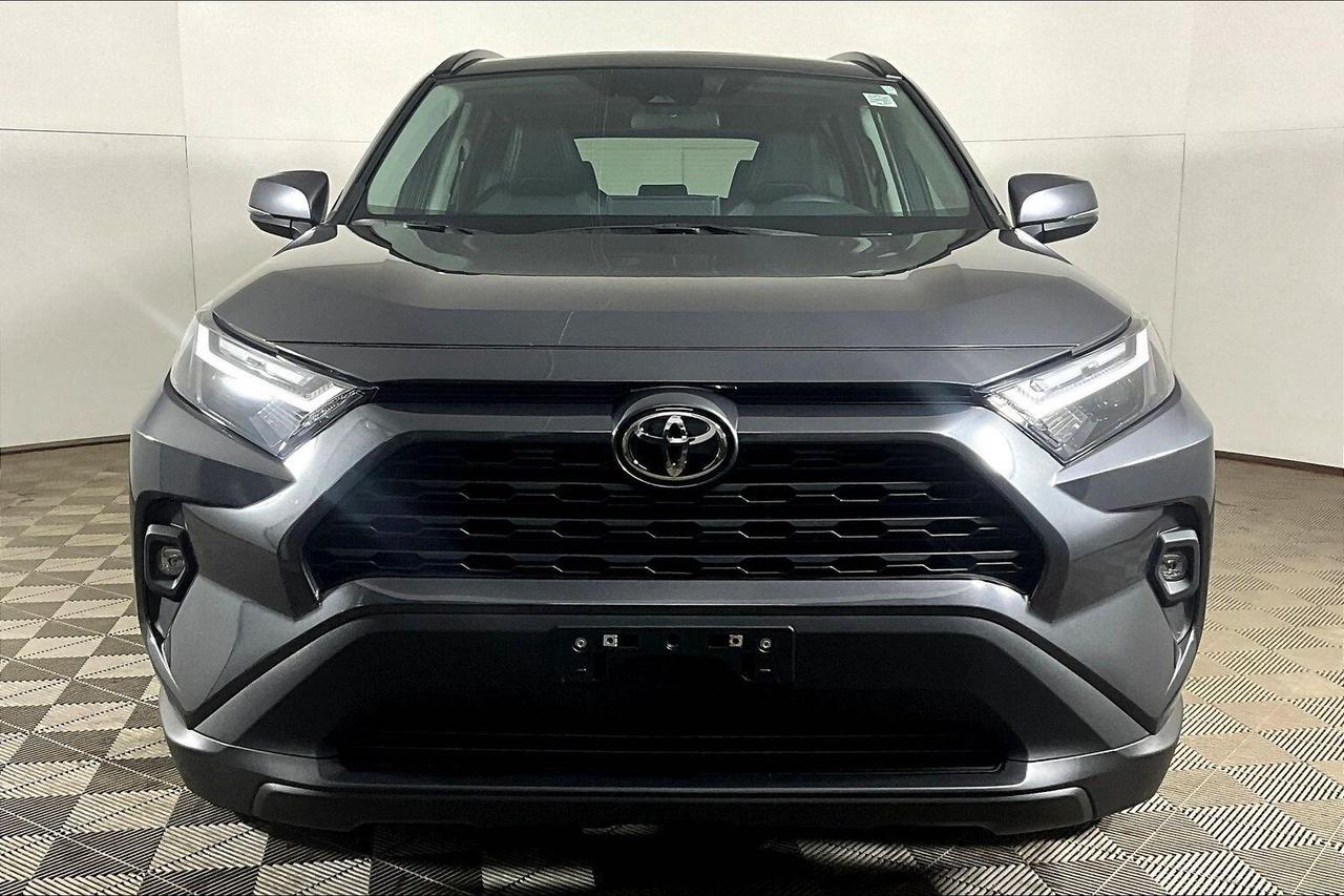 2025 Toyota RAV4 Hybrid XLE AWD Photo