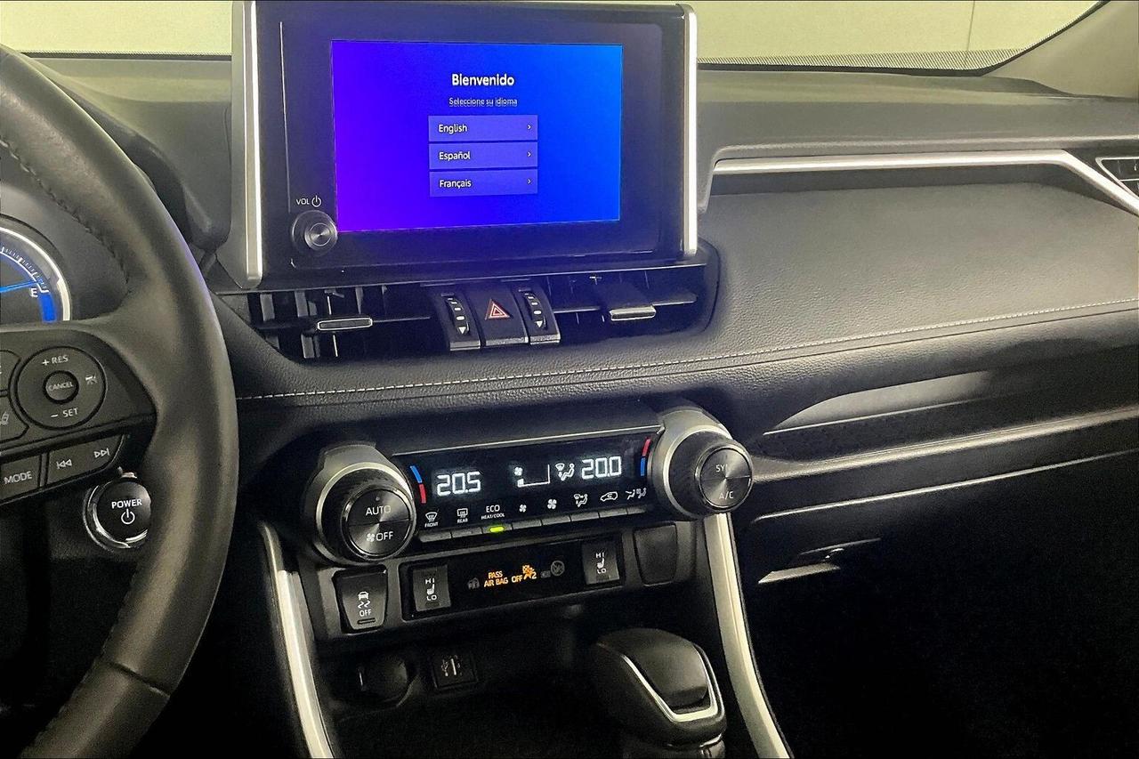 2025 Toyota RAV4 Hybrid XLE AWD Photo