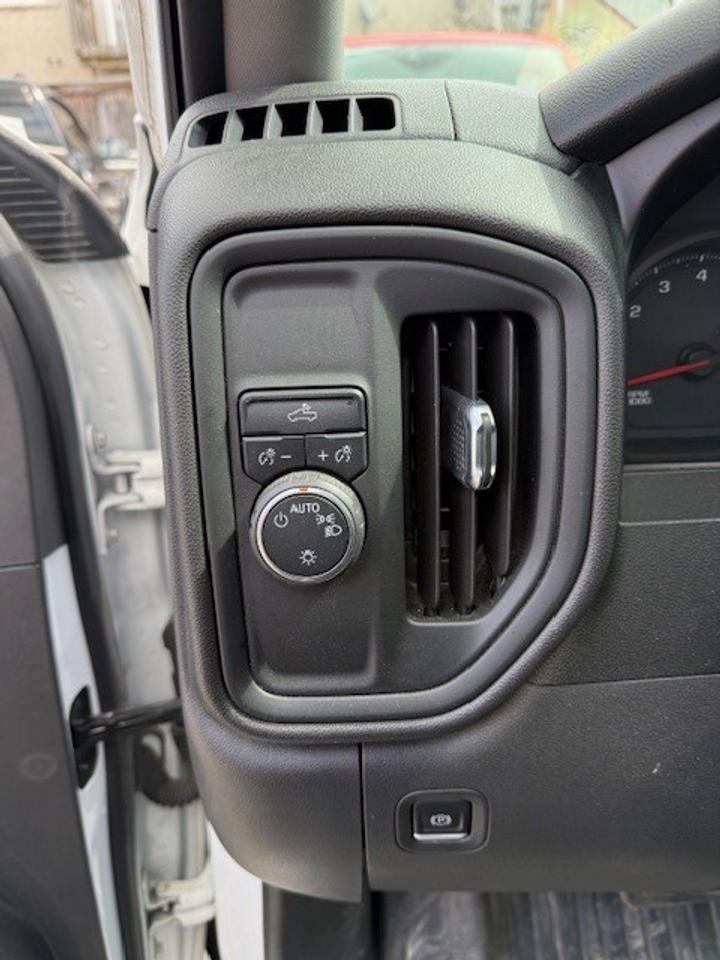 2021 Chevrolet Silverado 1500 2WD Reg Cab 140  Work Truck Long Box Photo