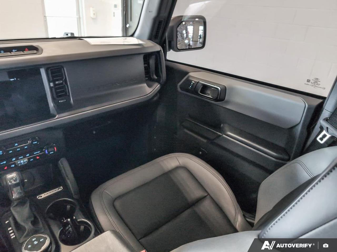 2024 Ford Bronco Big Bend 4dr 4x4 Photo
