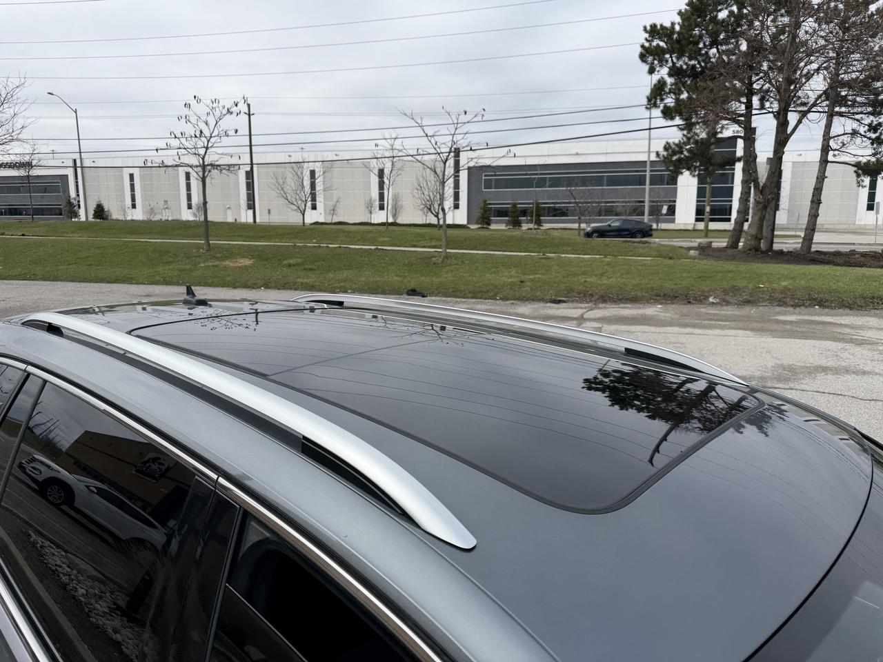 2018 Volkswagen Tiguan Highline R-LINE AWD REMOTE STARTER CERTIFIED Photo