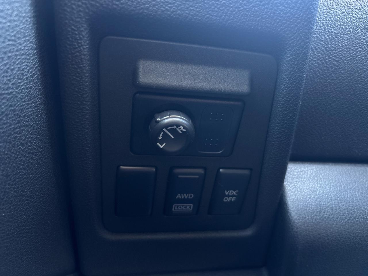 2009 Nissan Rogue AWD 4dr S Photo