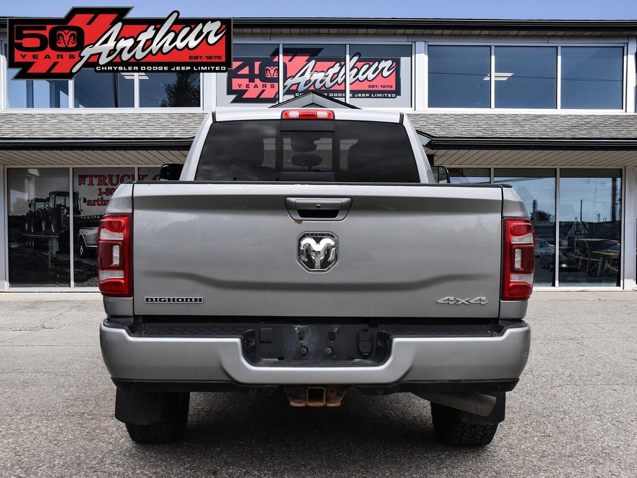 2022 RAM 3500 BIG HORN CREW CAB 4X4 WITH 8FT BOX Photo