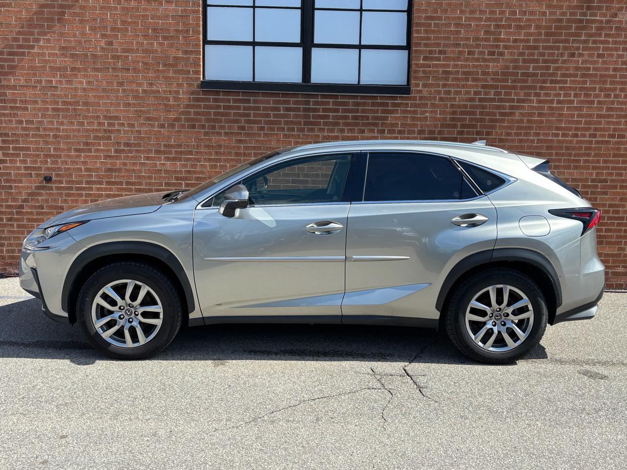 2019 Lexus NX 300 NX 300 AWD Photo2