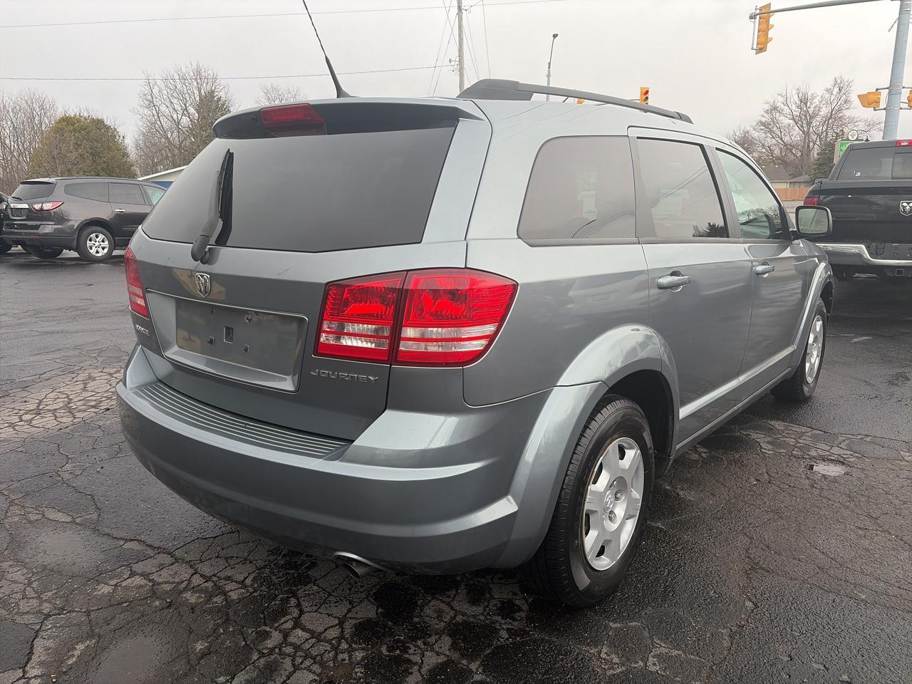 2010 Dodge Journey SE-ONE OWNER-CLEAN CARFAX-LOW KM Photo