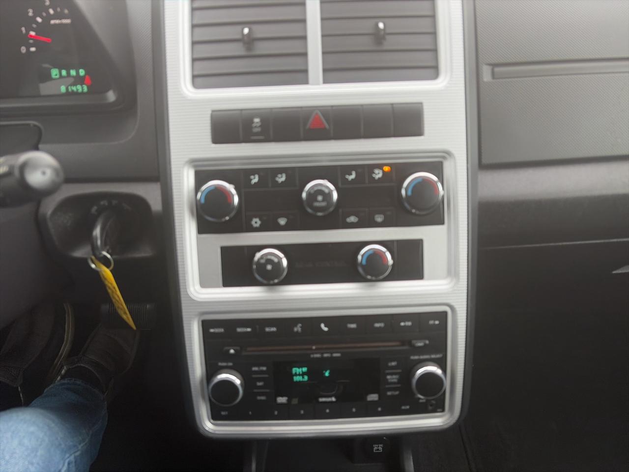 2010 Dodge Journey SE-ONE OWNER-CLEAN CARFAX-LOW KM Photo