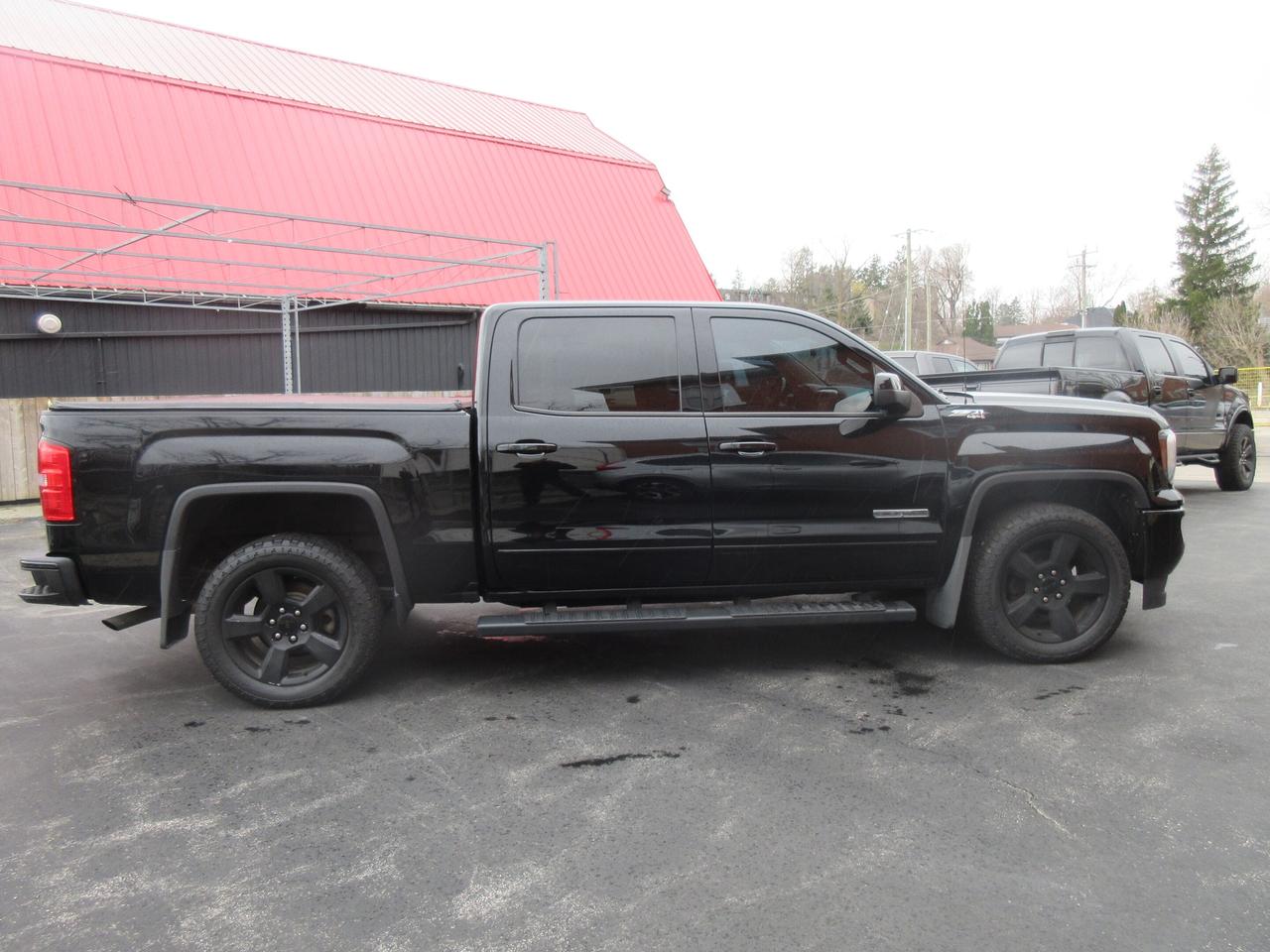 2018 GMC Sierra 1500 4WD CREW CAB 143.5" SLE Photo