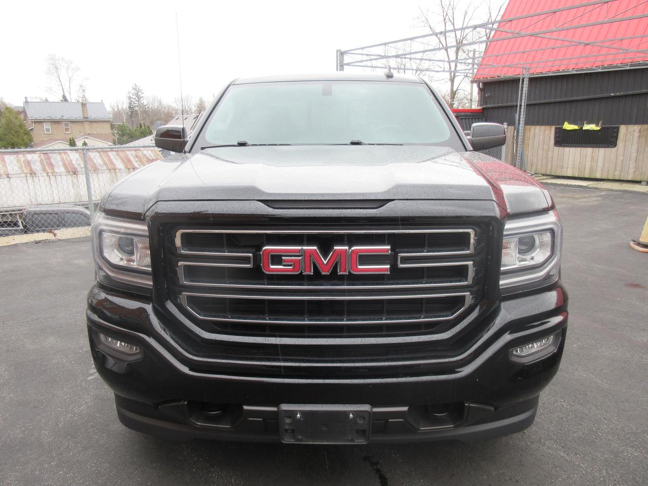 2018 GMC Sierra 1500 4WD CREW CAB 143.5" SLE Photo
