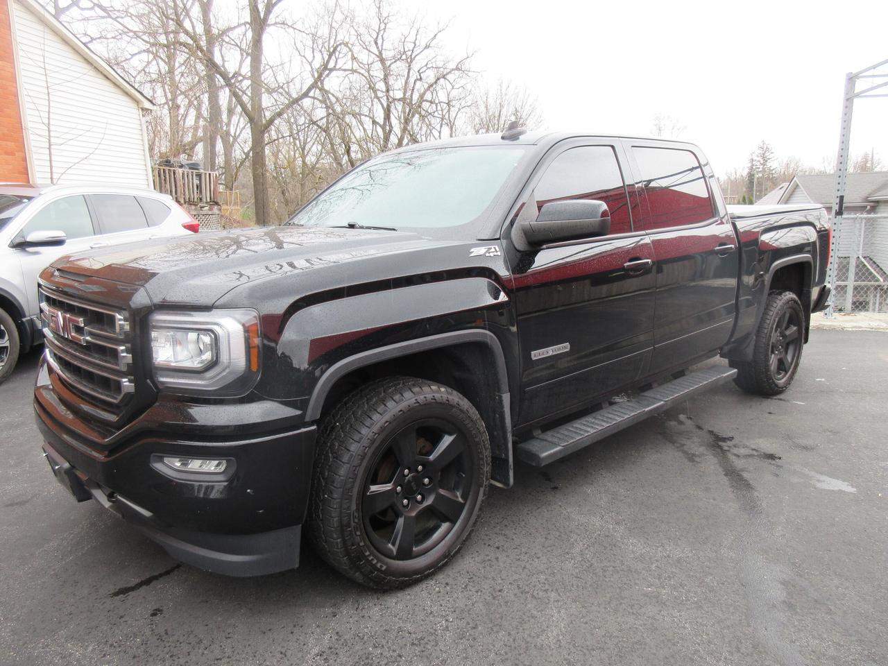 2018 GMC Sierra 1500 4WD CREW CAB 143.5" SLE Photo