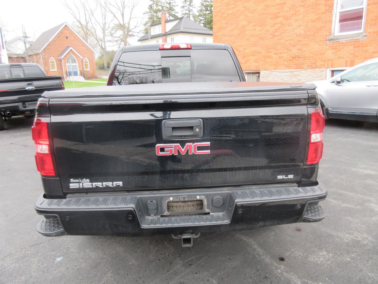 2018 GMC Sierra 1500 4WD CREW CAB 143.5" SLE Photo