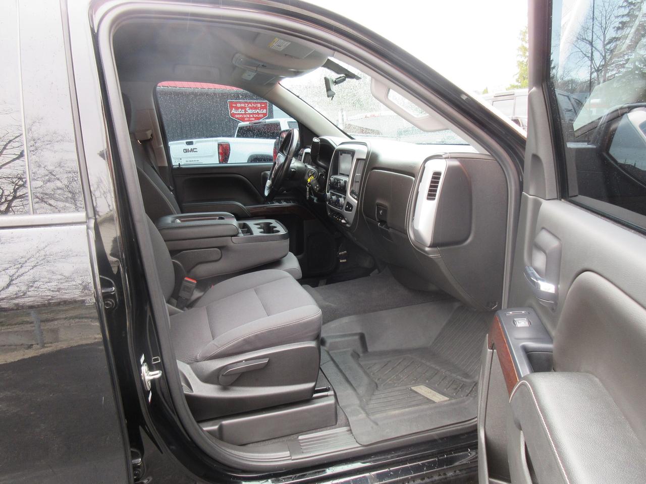 2018 GMC Sierra 1500 4WD CREW CAB 143.5" SLE Photo
