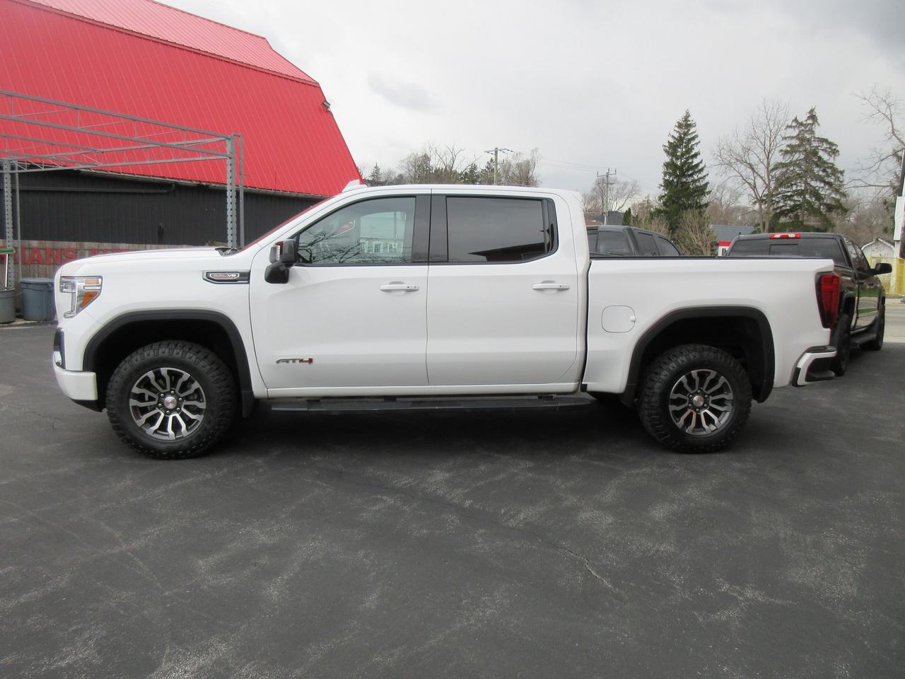 2022 GMC Sierra 1500 Limited 4WD Crew Cab 147" AT4 Photo
