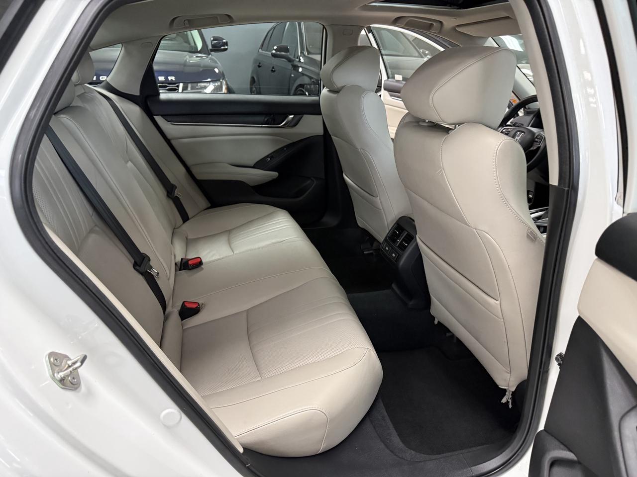 2019 Honda Accord Touring Photo