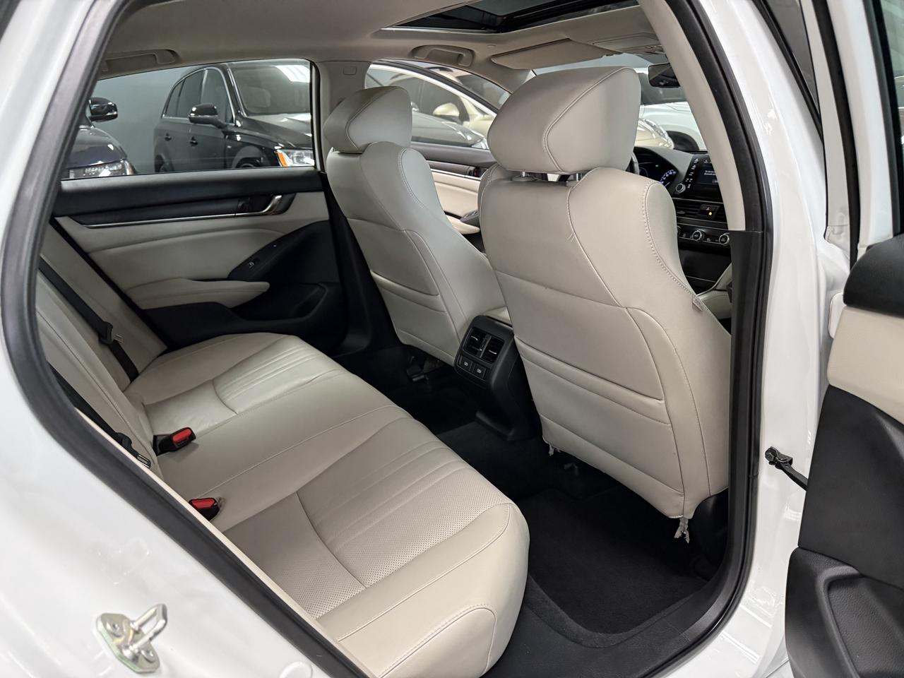 2019 Honda Accord Touring Photo