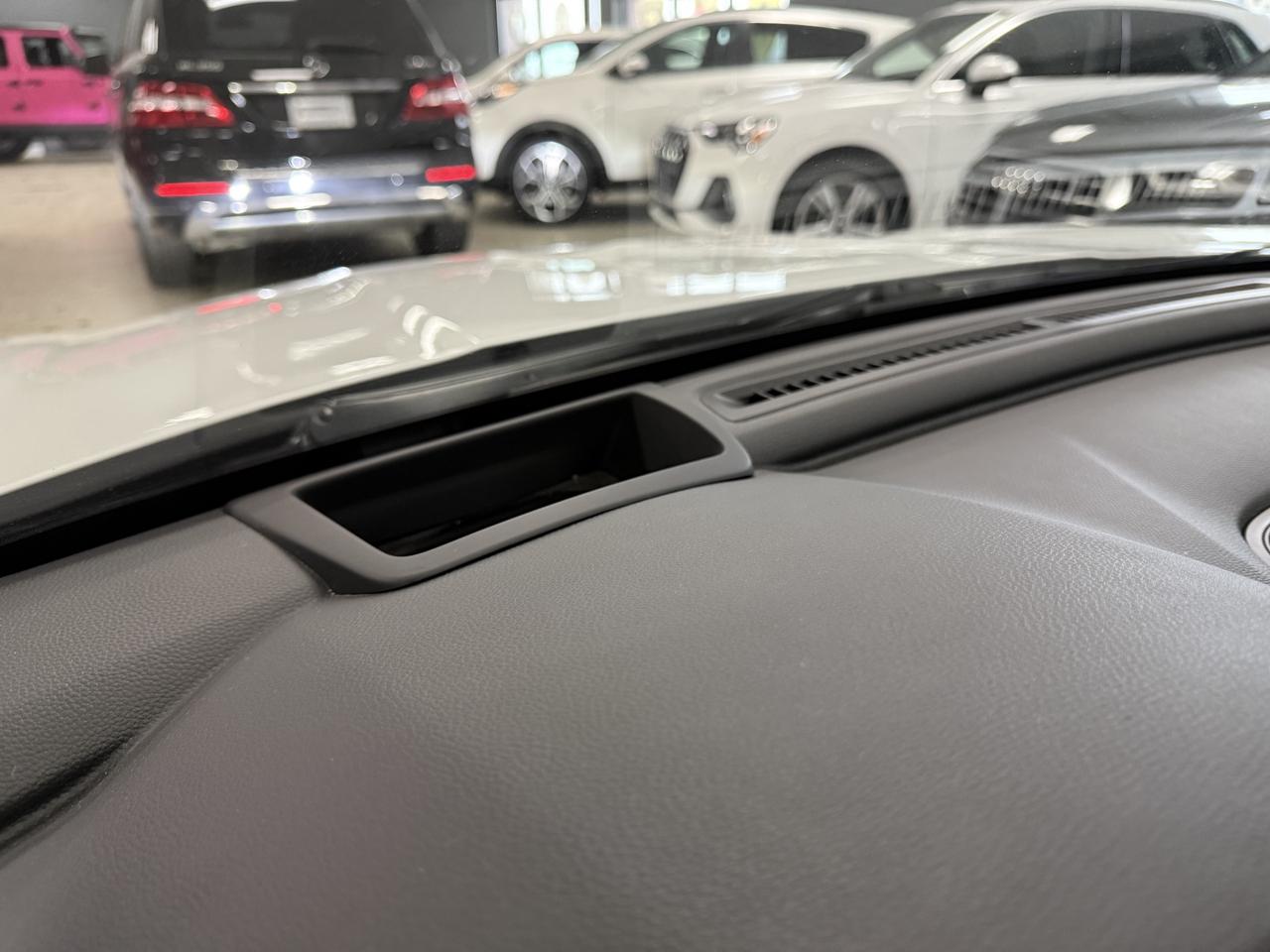 2019 Honda Accord Touring Photo