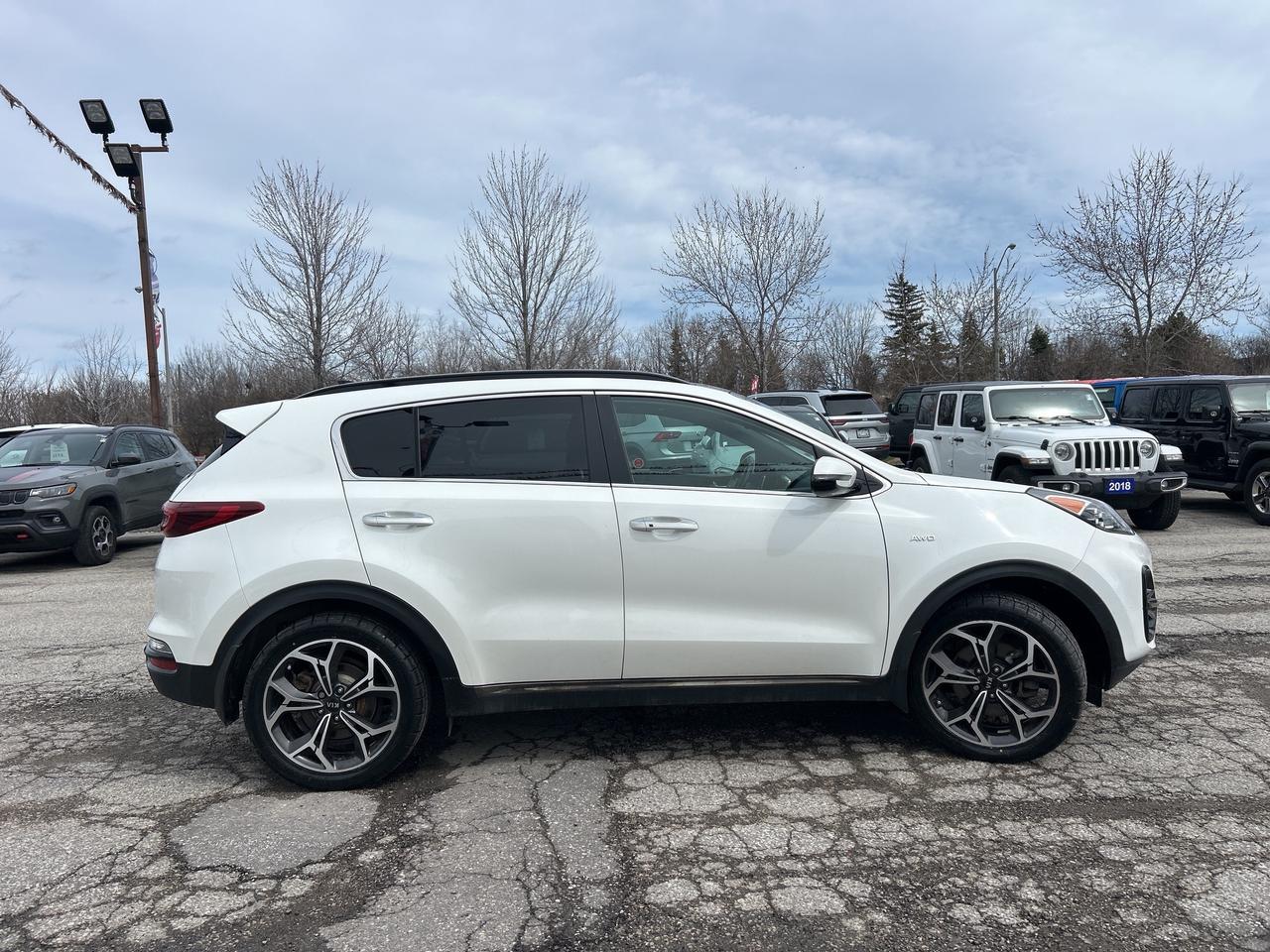 2020 Kia Sportage SX w/Harman/Kardon Spkr, Lane Keep, Wireless Charg Photo3