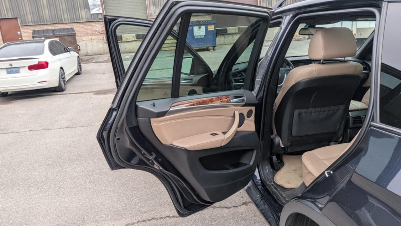 2007 BMW X5 4.8i  V8/ AWD/Leather/ NAVI/Sunroof/ Photo