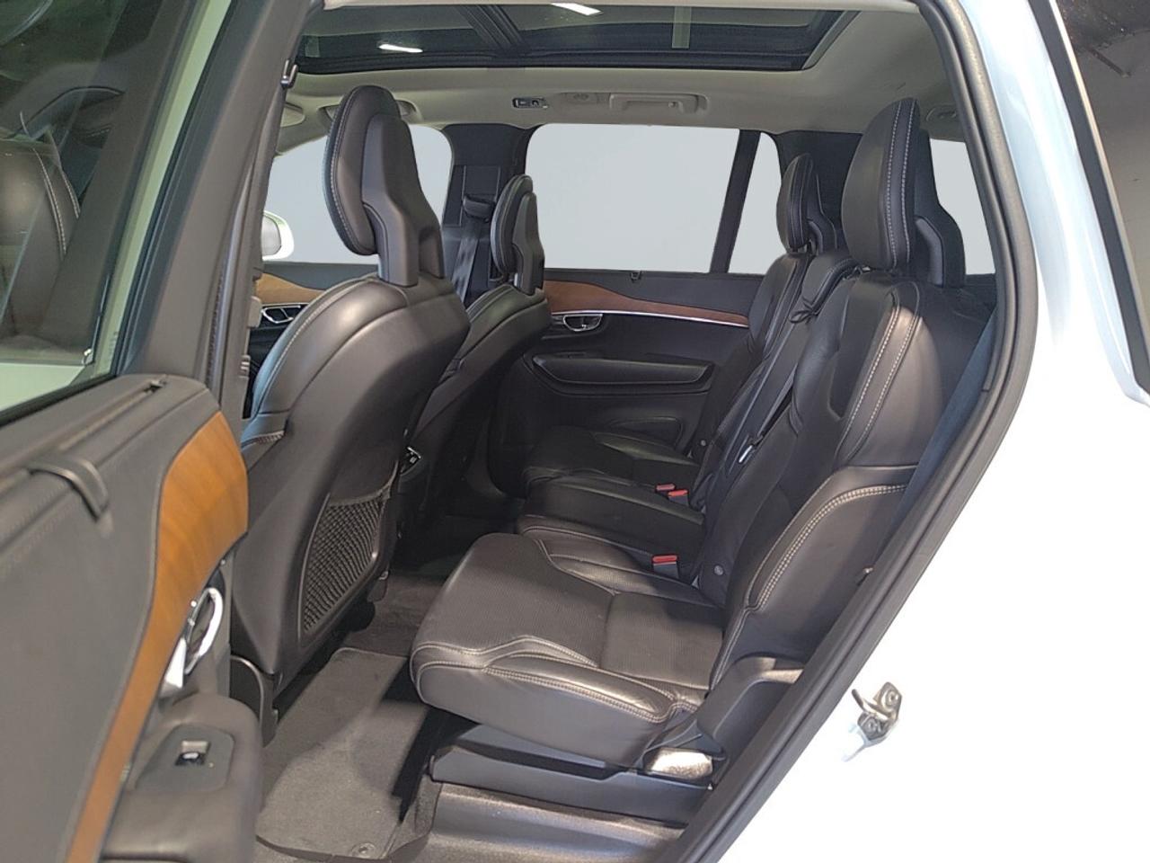 2016 Volvo XC90 T6 Inscription 7 Seater AWD/Clean Carfax/ Exceptio Photo