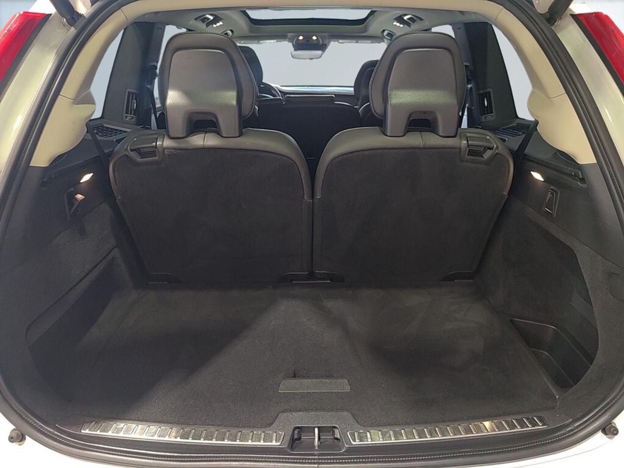 2016 Volvo XC90 T6 Inscription 7 Seater AWD/Clean Carfax/ Exceptio Photo