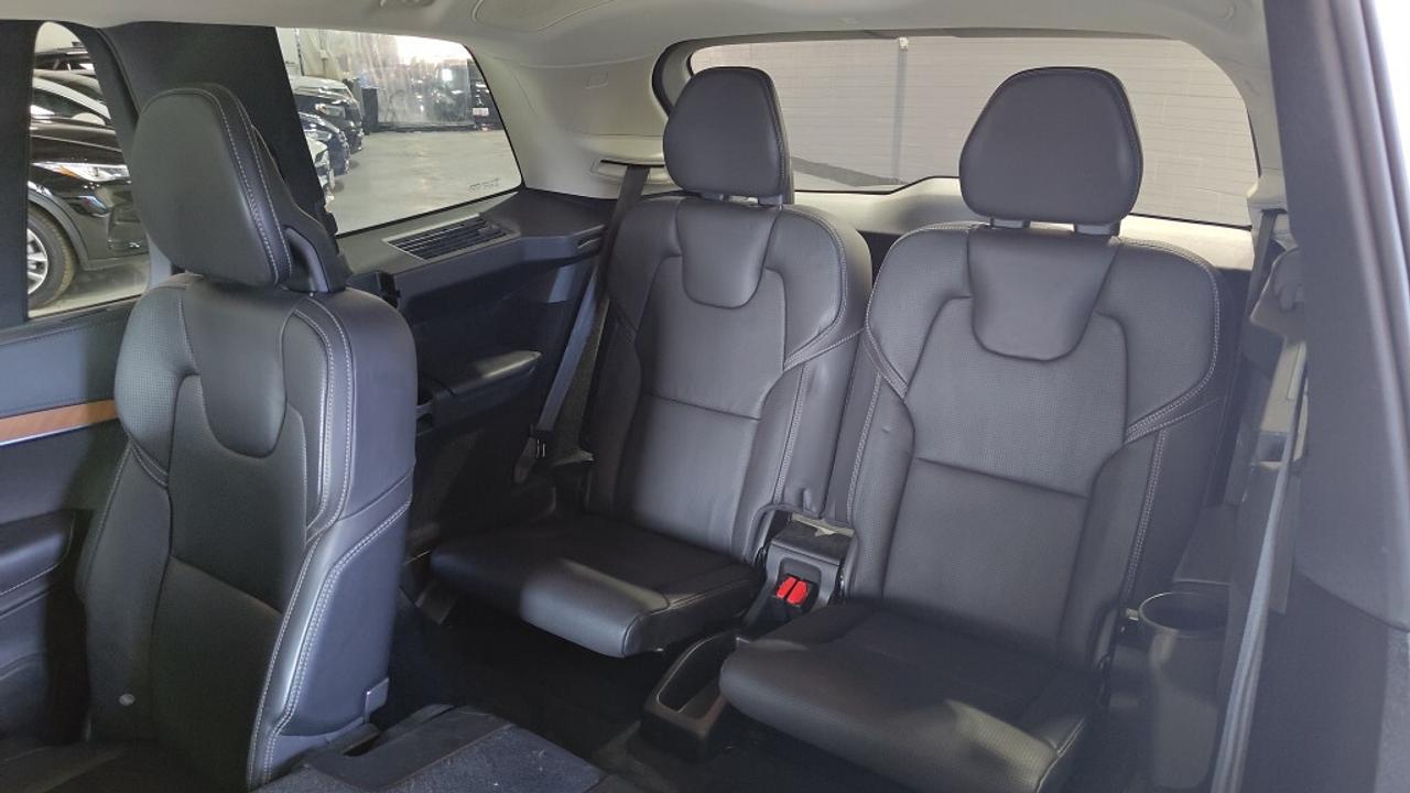 2016 Volvo XC90 T6 Inscription 7 Seater AWD/Clean Carfax/ Exceptio Photo