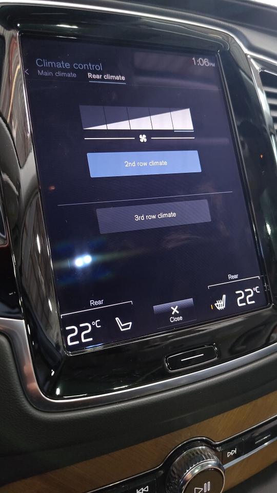 2016 Volvo XC90 T6 Inscription 7 Seater AWD/Clean Carfax/ Exceptio Photo