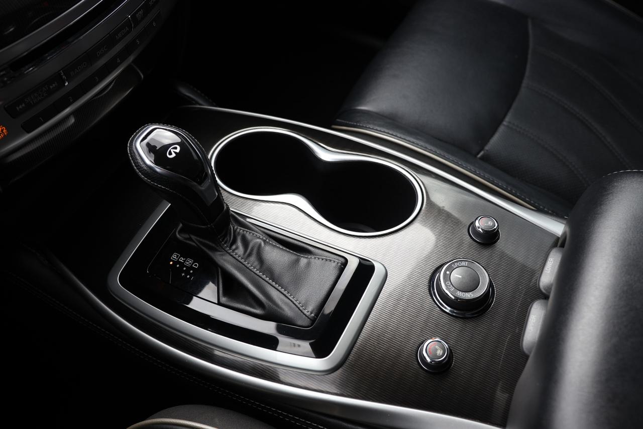 2018 Infiniti QX60 PURE AWD-7PASS-R STARTER/360 CAM/NAV/LEATHER/P SEA Photo