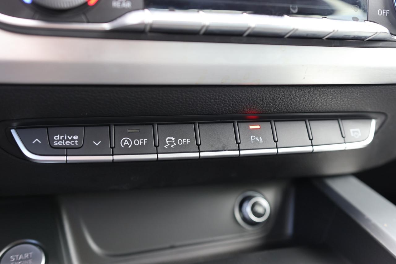 2018 Audi A4 TECHNIK-S LINE-AWD/NAV/360CAM/BLIS/P SNSR/PSEAT/H Photo