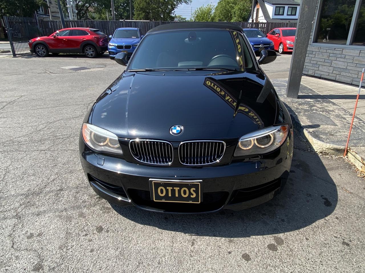 2012 BMW 1 Series 2dr Cabriolet 135i Photo