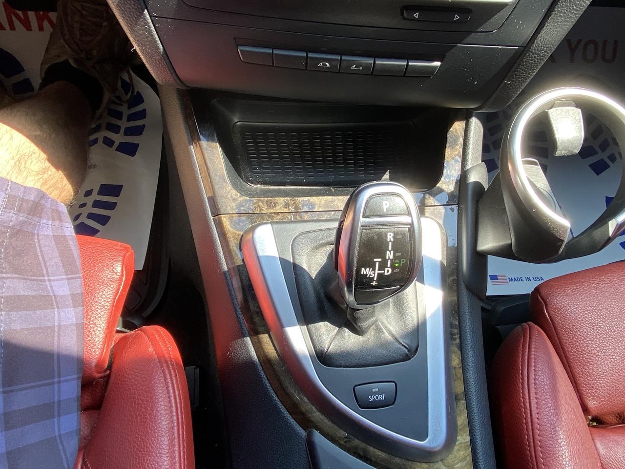 2012 BMW 1 Series 2dr Cabriolet 135i Photo