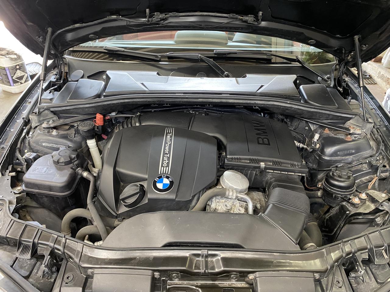 2012 BMW 1 Series 2dr Cabriolet 135i Photo