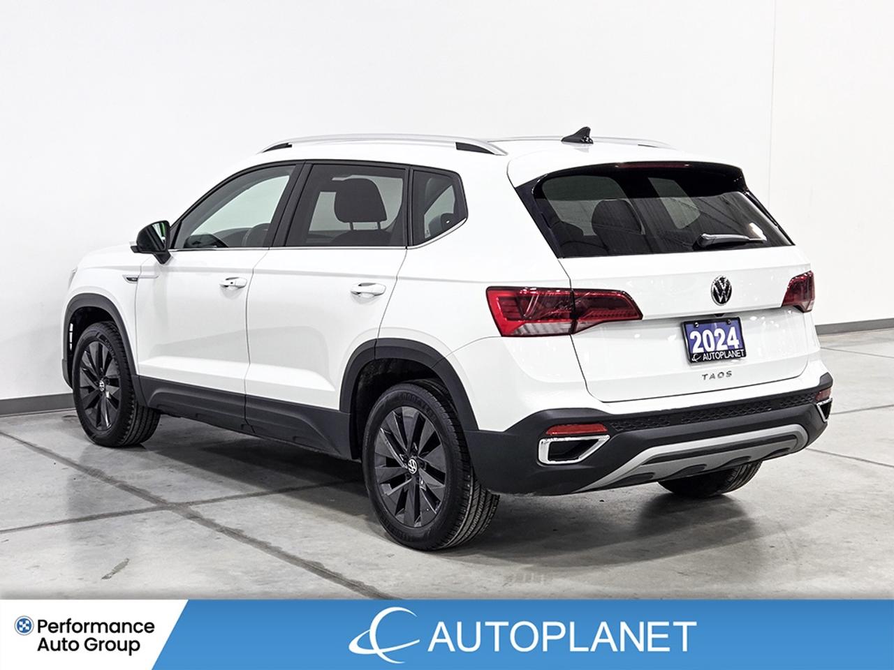 2024 Volkswagen Taos Comfortline FWD, Apple CarPlay, Panoramic Sunroof Photo