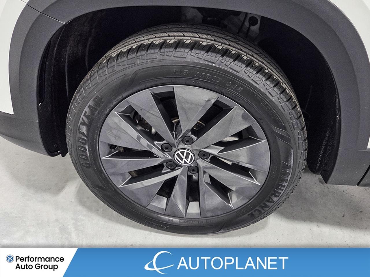 2024 Volkswagen Taos Comfortline FWD, Apple CarPlay, Panoramic Sunroof Photo