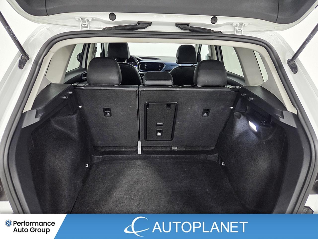 2024 Volkswagen Taos Comfortline FWD, Apple CarPlay, Panoramic Sunroof Photo