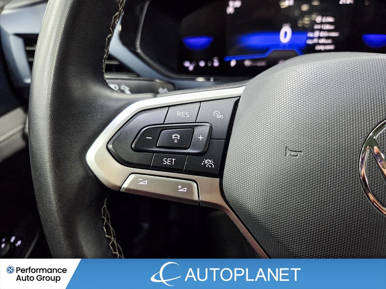 2024 Volkswagen Taos Comfortline FWD, Apple CarPlay, Panoramic Sunroof Photo