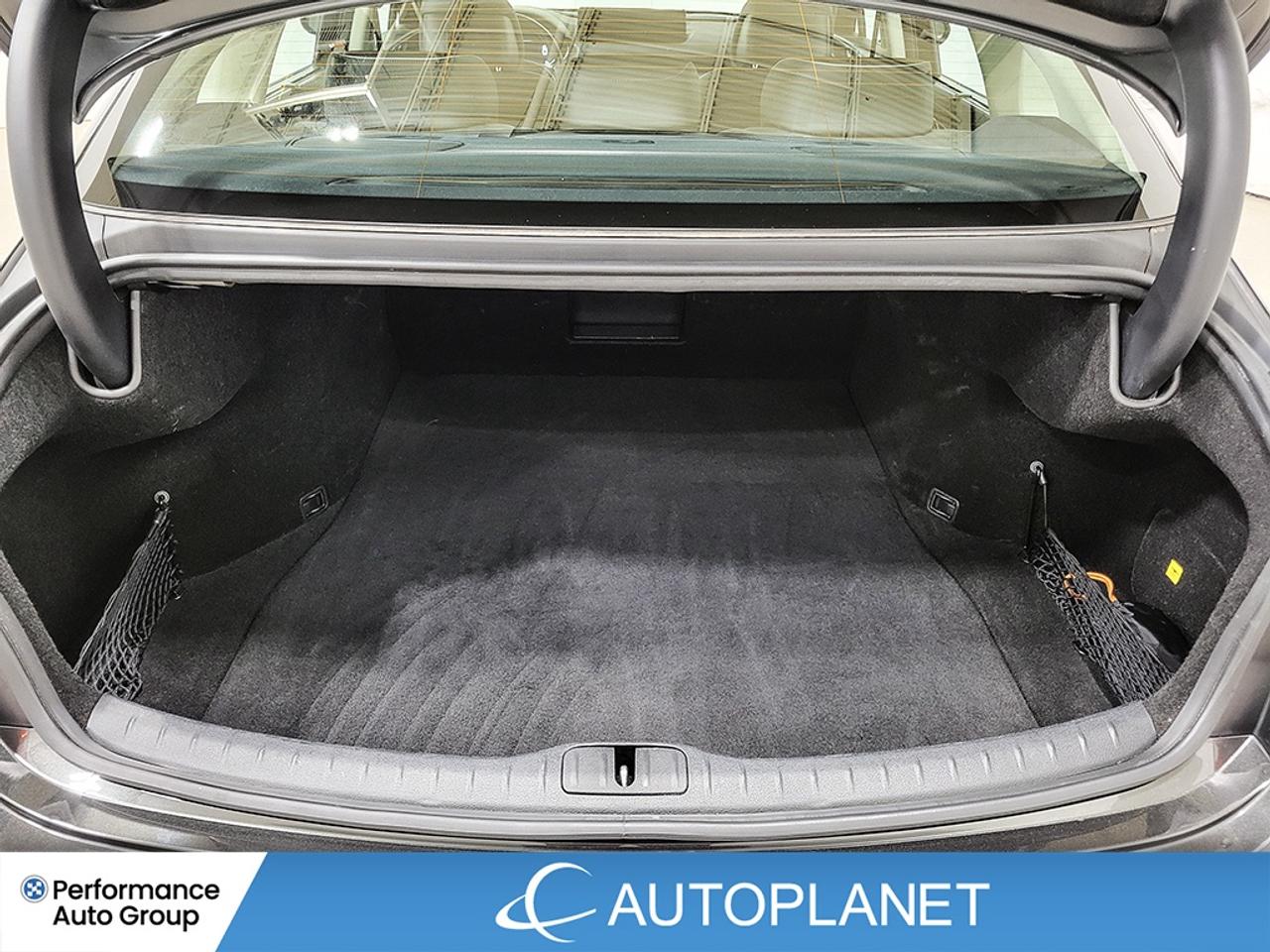 2024 Genesis G80 2.5T Advanced AWD, Heads Up Display, Pano Roof! Photo