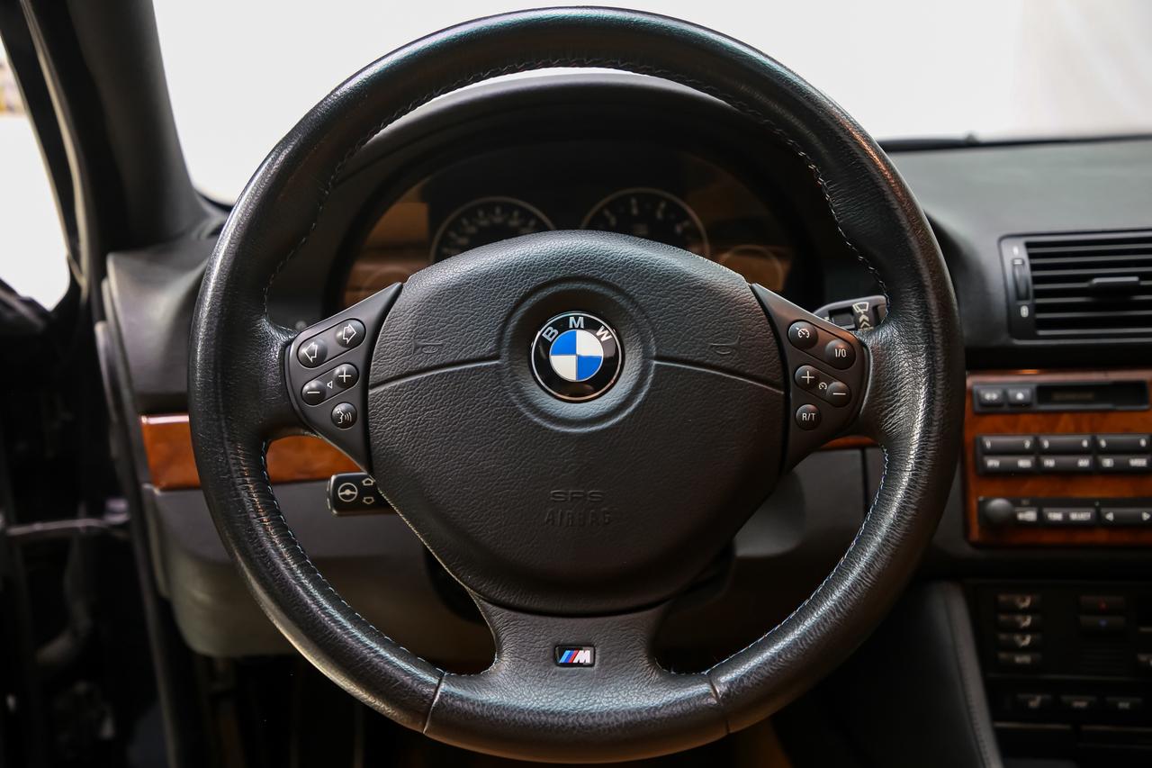 2000 BMW 5 Series M5 SEDAN V8 MANUAL CARAMELINT NOACIDNT CANADIANCAR Photo