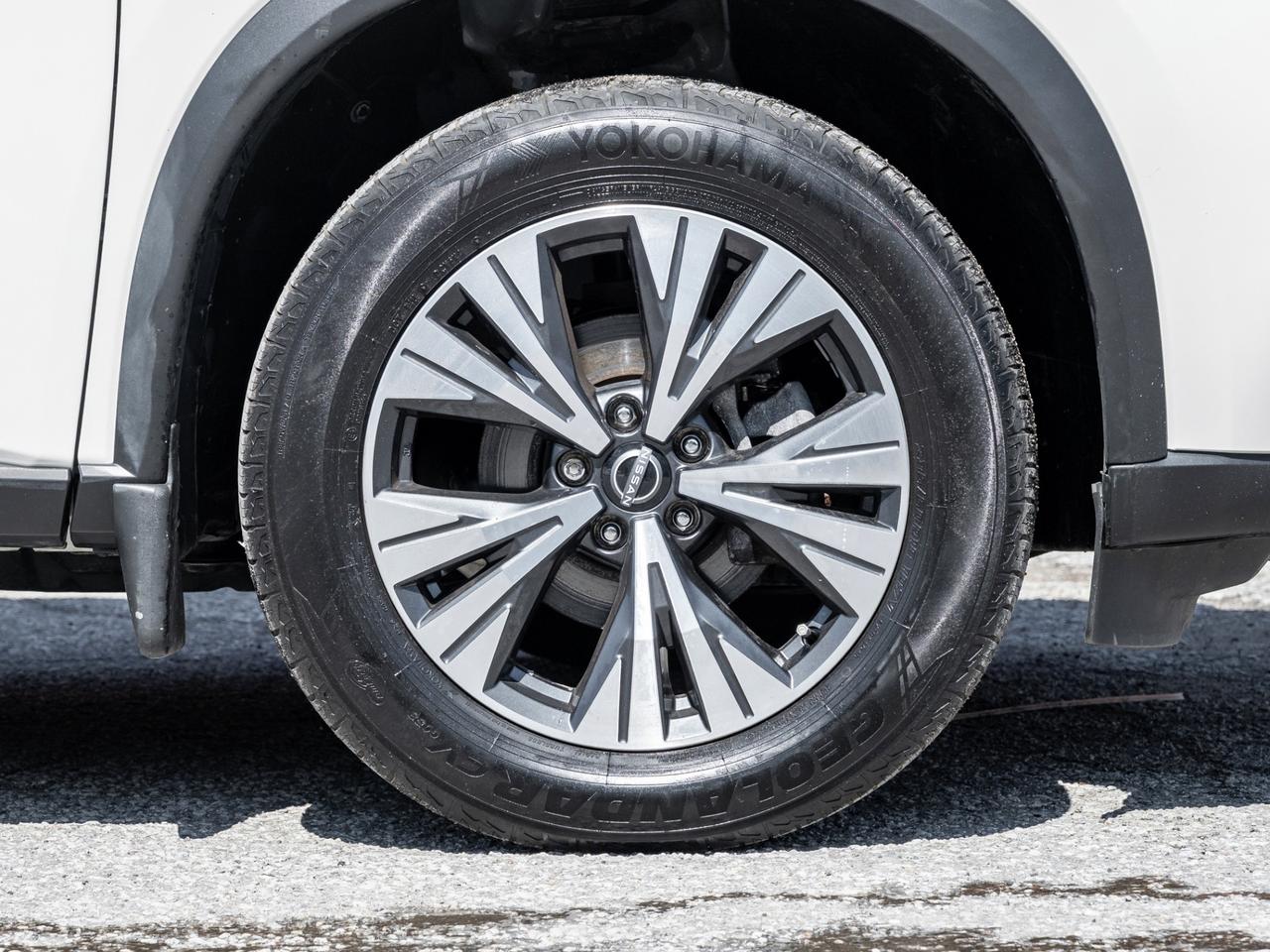 2023 Nissan Rogue AWD SV Moonroof, Camera, Leather Photo