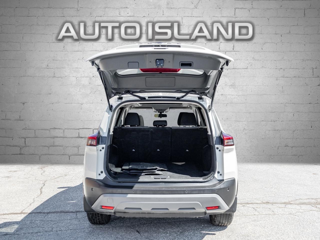 2023 Nissan Rogue AWD SV Moonroof, Camera, Leather Photo