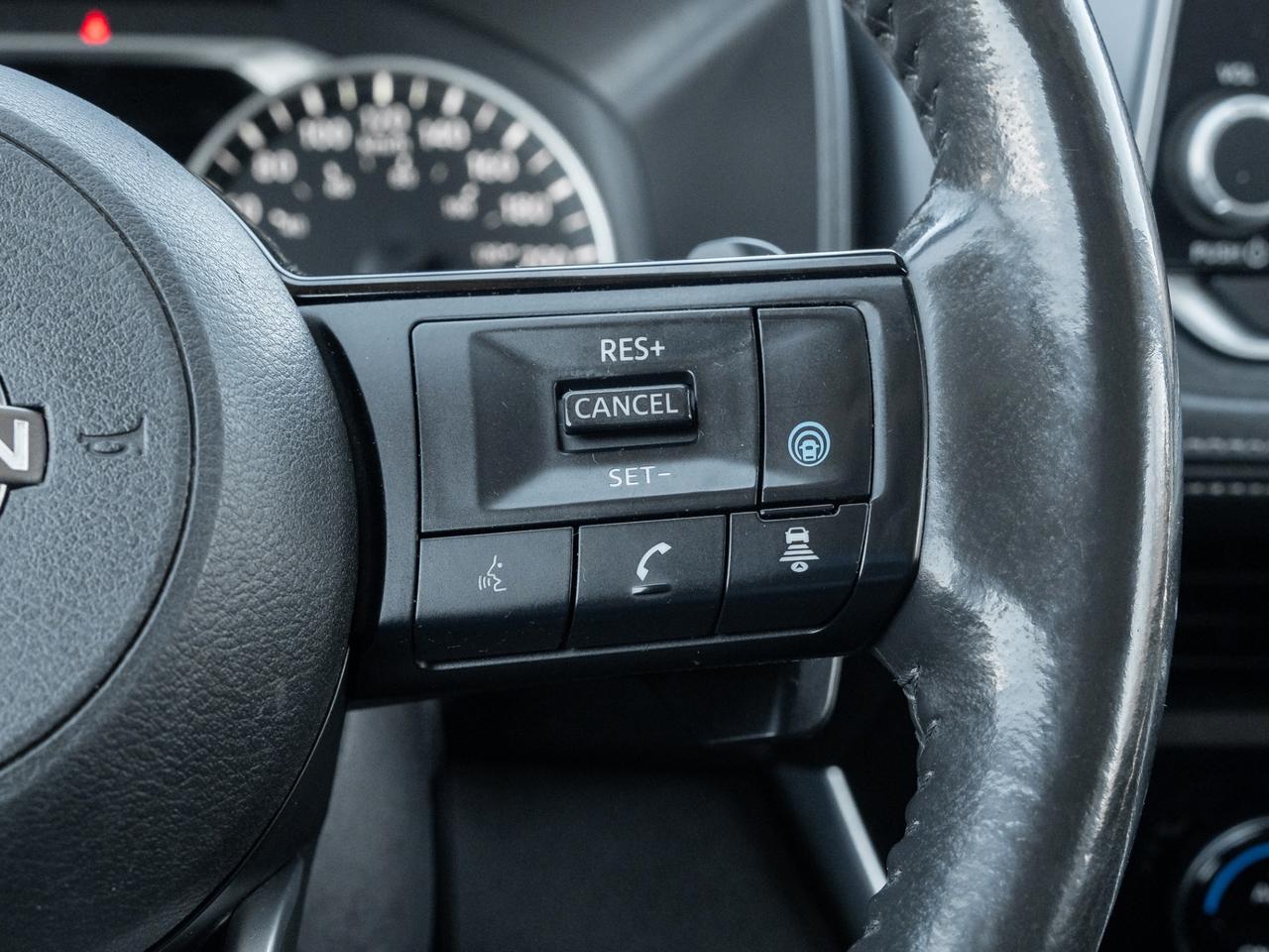 2023 Nissan Rogue AWD SV Moonroof, Camera, Leather Photo