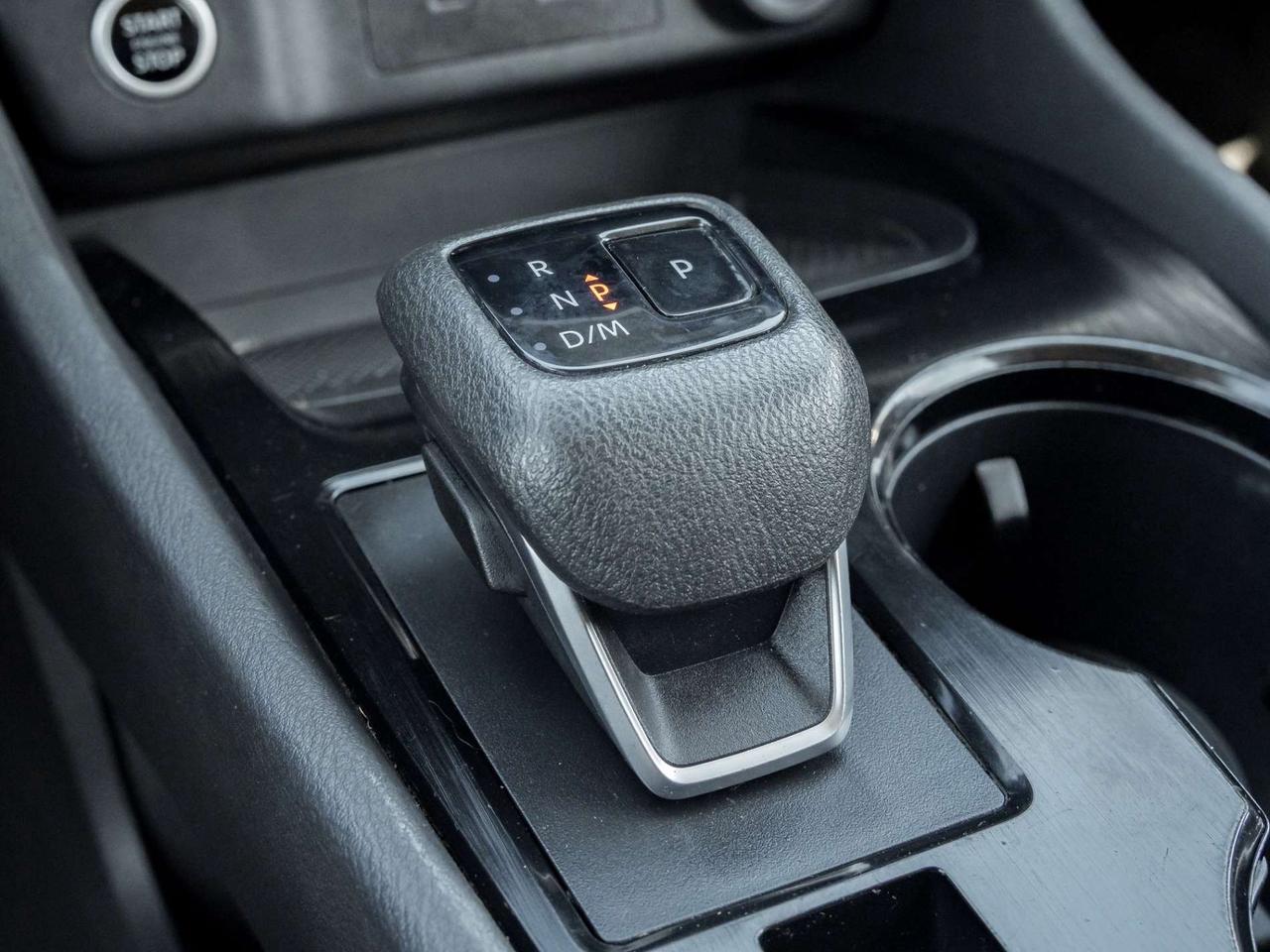 2023 Nissan Rogue AWD SV Moonroof, Camera, Leather Photo
