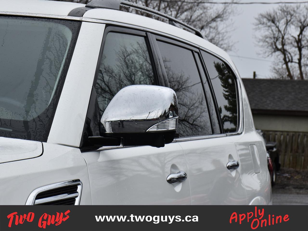 2024 Nissan Armada Platinum 5.6L 4WD   Leather   Sunroof   Nav   7 Pa Photo
