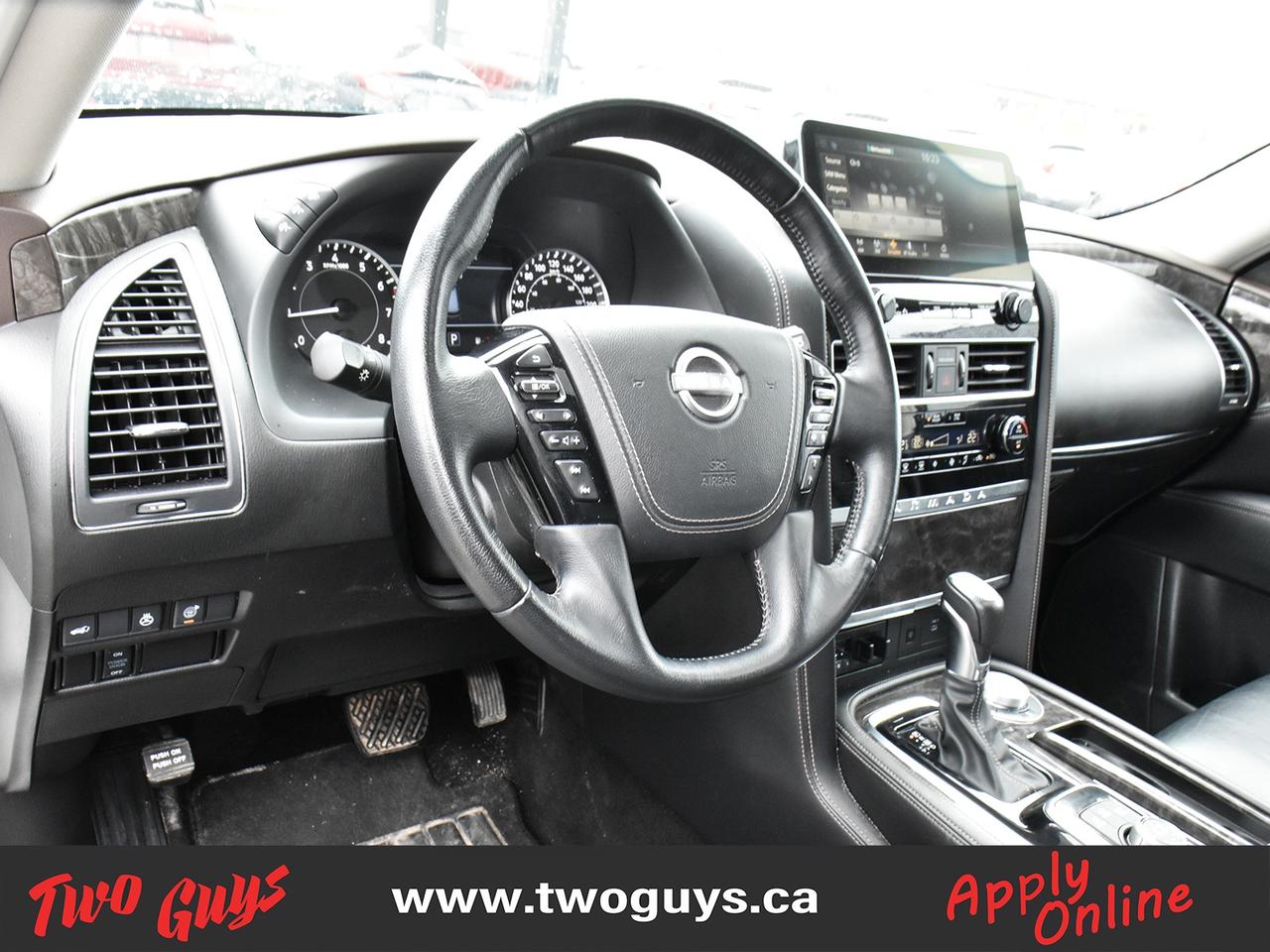 2024 Nissan Armada Platinum 5.6L 4WD   Leather   Sunroof   Nav   7 Pa Photo